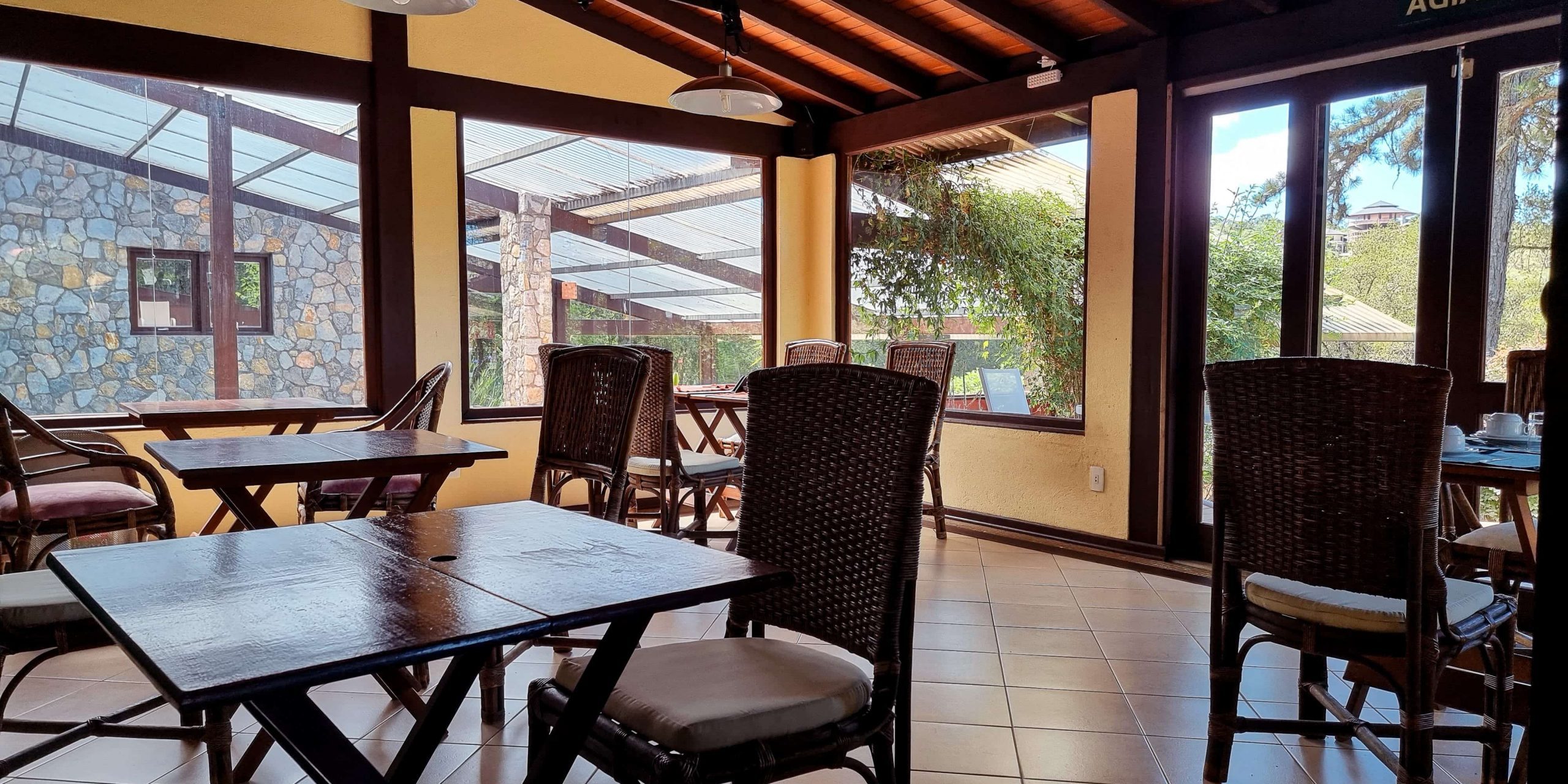 comprar mesas hosteleria madrid - mesas interior-min