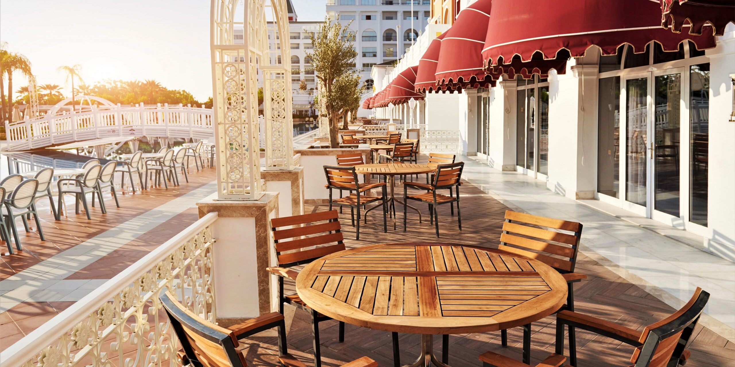 mesas para hosteleria en madrid - mesa de bar en terraza