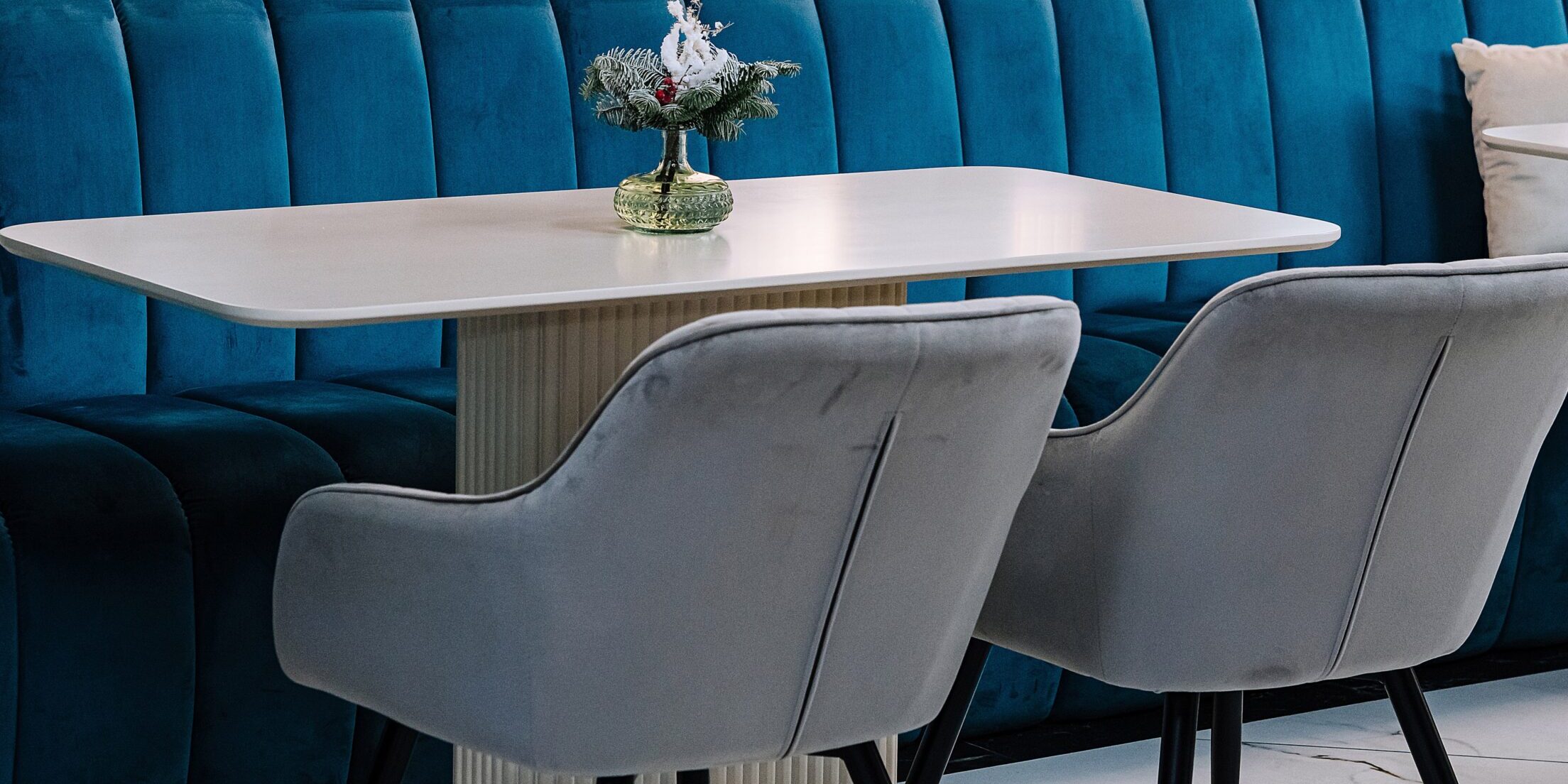 Bancos corridos en Madrid - azul