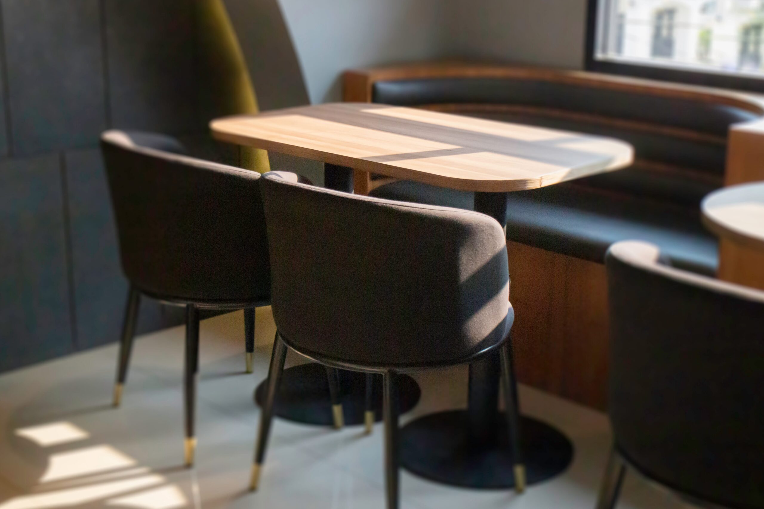 tienda para equipamiento de hostelería en Madrid - mesas y sillas