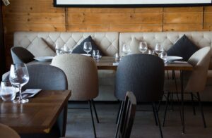 Comprar bancos corridos en Madrid - banco gris