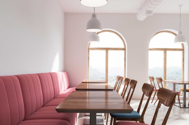 Comprar bancos corridos en Madrid - cafetería